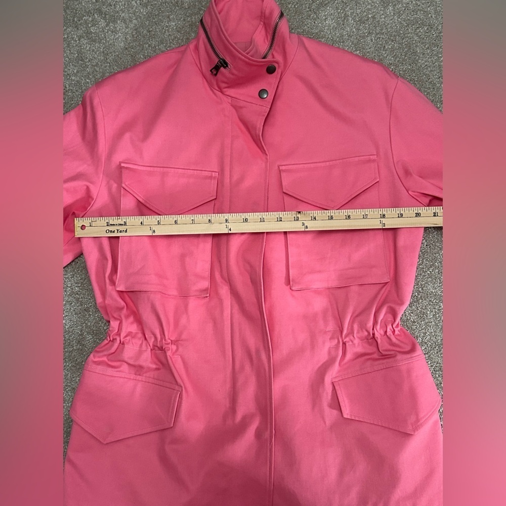 Alice & Olivia Pink Cargo Jacket - Sample Sale - NWOT - size Medium - Barbiecore - Picture 10 of 12